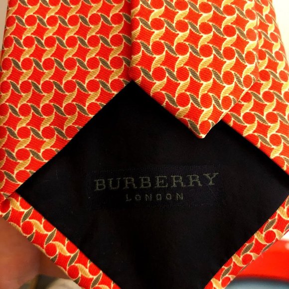 Like New Burberry London Tie - Picture 3 of 5